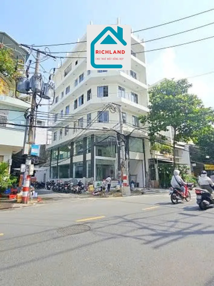 Cho thuê Góc  239 Bàu Cát, P.12, Q.Tân Bình. Giá 200 Triệu