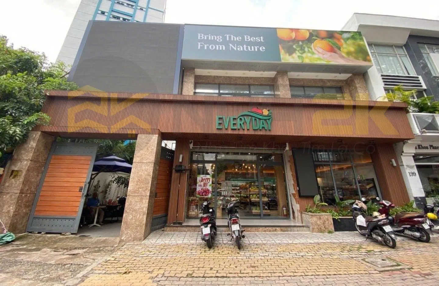 Cho thuê nhà 197 Nguyễn Thị Minh Khai, phường Nguyễn Cư Trinh, quận 1. Giá 350 Triệu