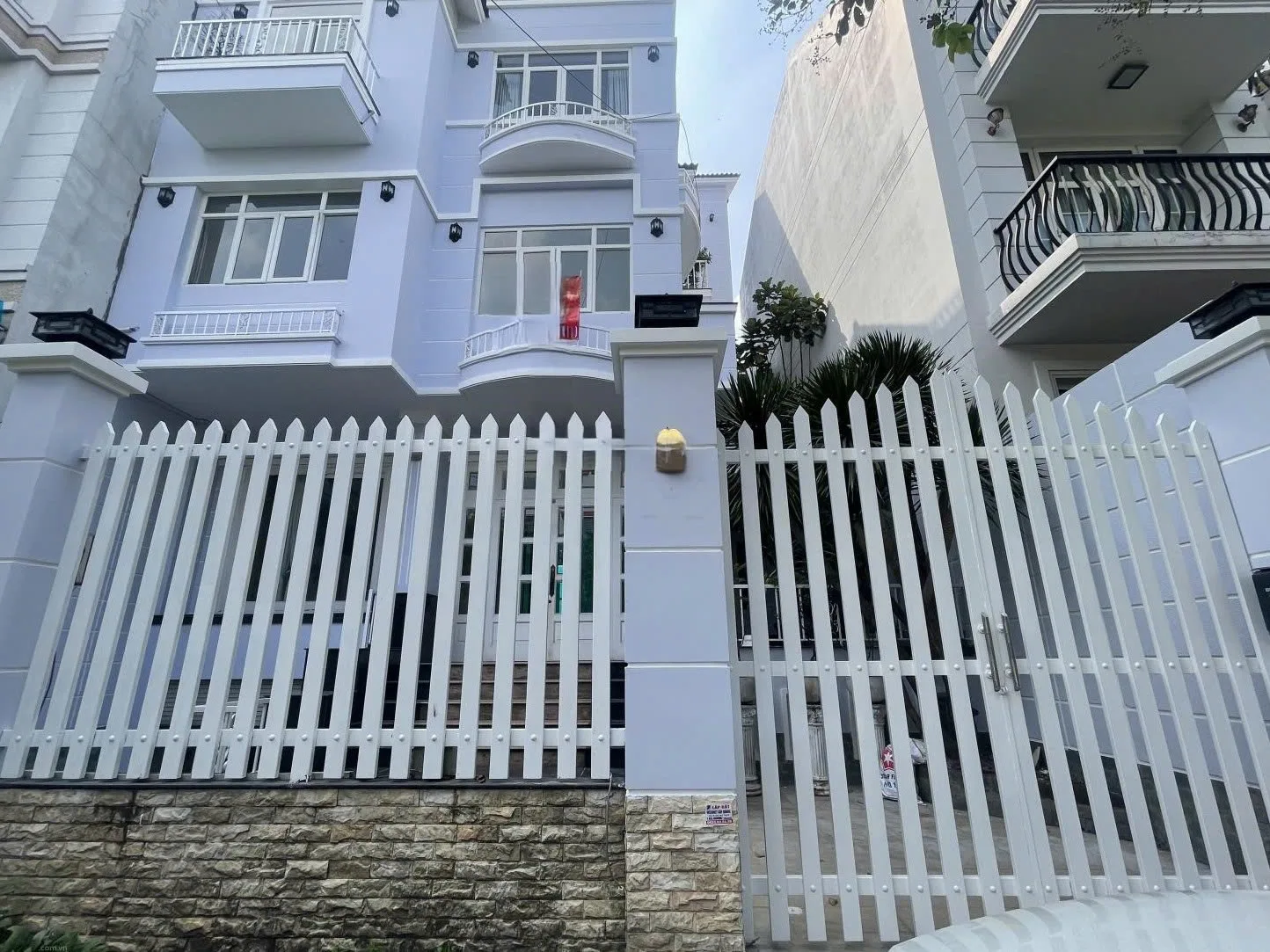 Cho thuê Biệt thự số 9, Đường 34, Trần Não, An Khánh, Quận 2. Giá 100 triệu