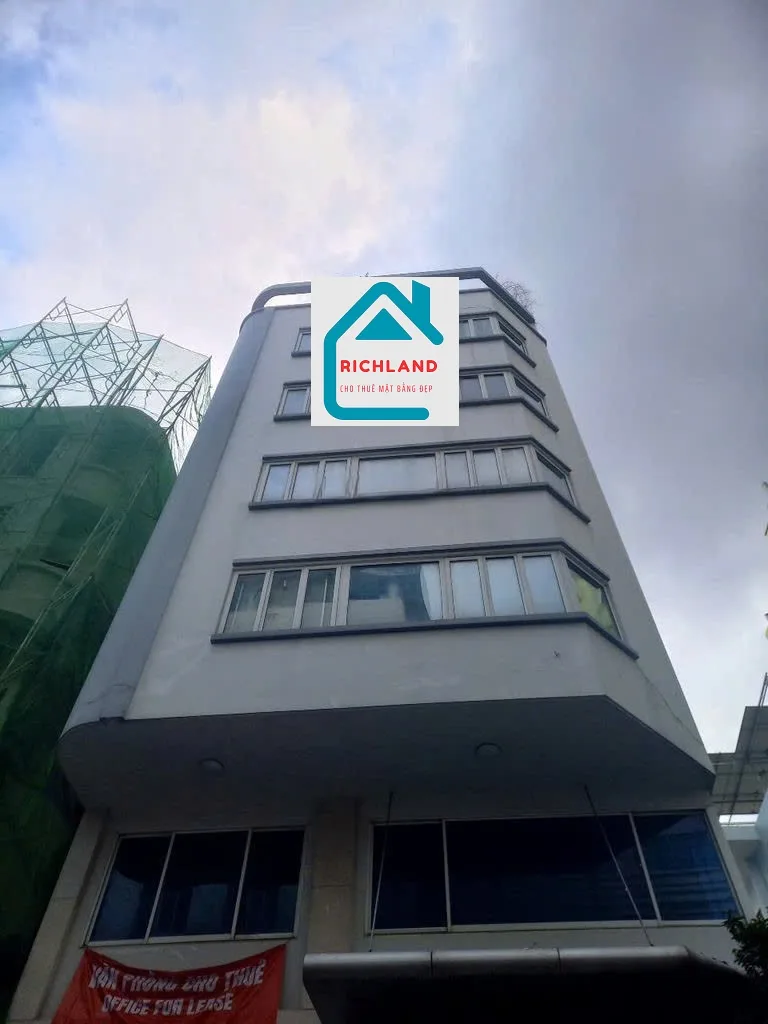Cho thuê 9-11 Nguyễn Văn Thủ, P.Đa Kao, Quận 1. Giá 220 Triệu