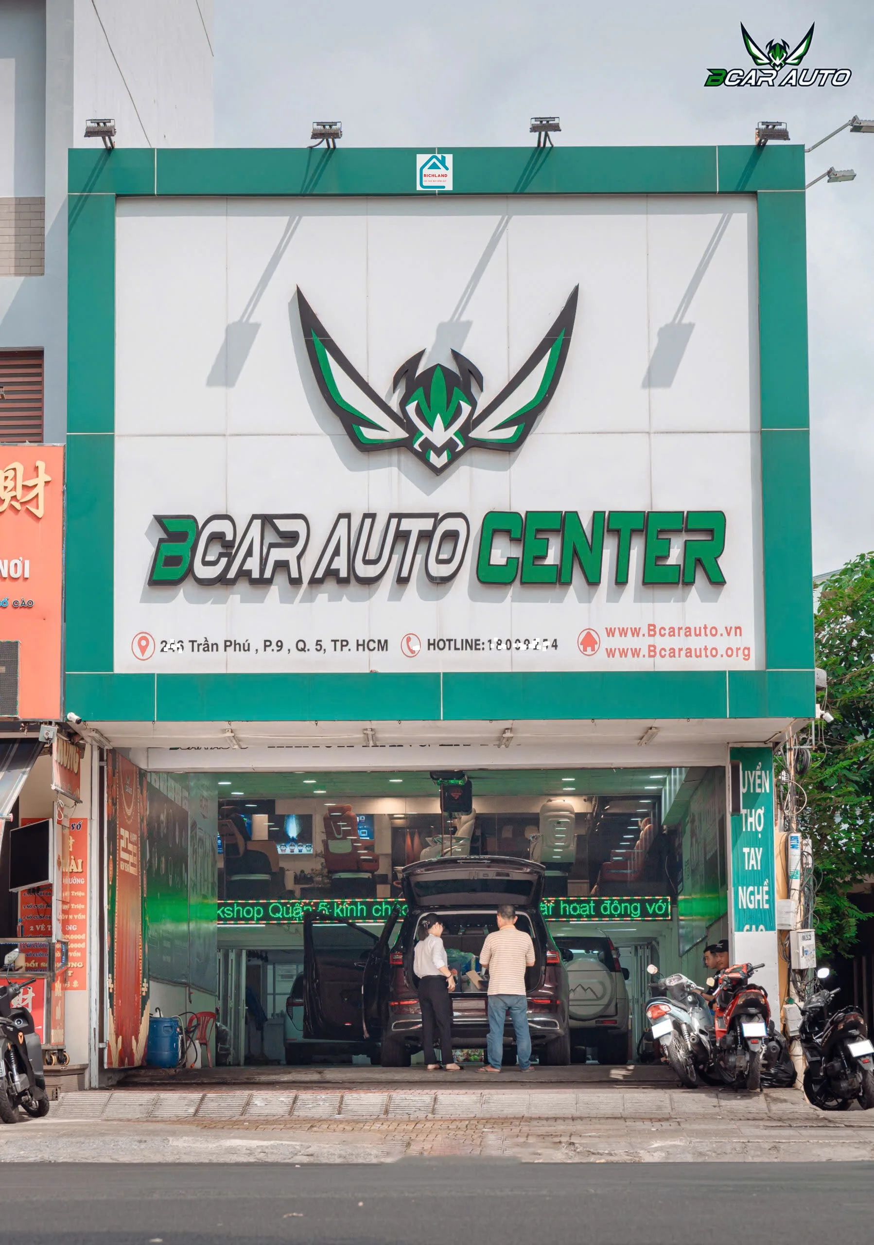 Cho thuê nhà 2 mặt tiền: 246 Trần Phú, P.9 Quận 5.Giá 220 Triệu