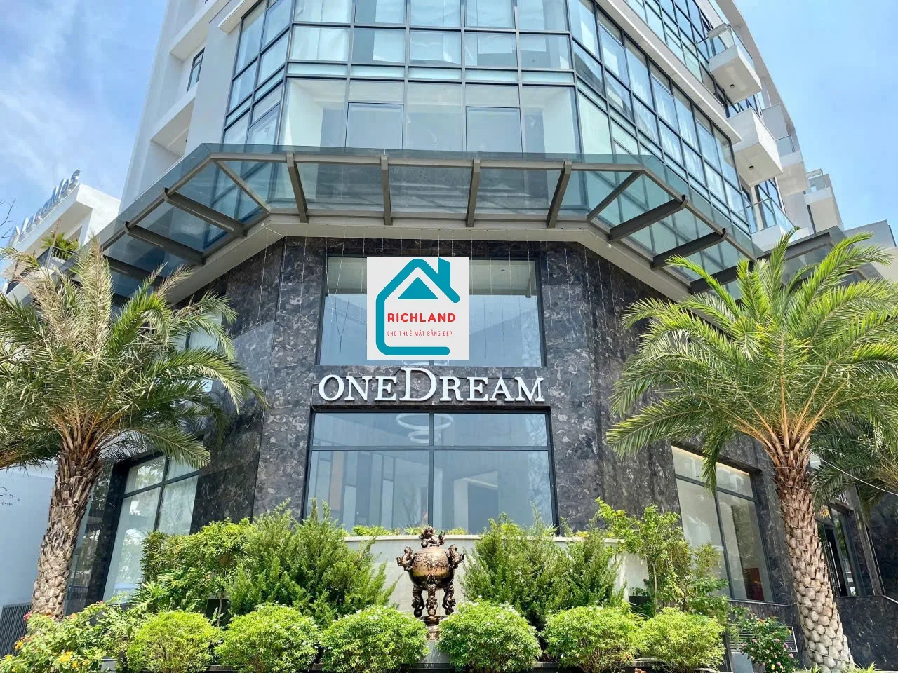 Cho thuê: Góc 2MT: 01 Bát Nàn+ Đảo Kim Cương, View sông Quận 2_Giá 550 Triệu