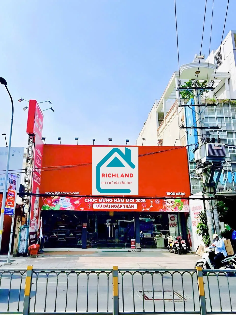 Cho Thuê Nhà: 541 Nguyễn Thị Thập, Phường Tân Phong, Quận 7, TPHCM. Giá 200 Triệu
