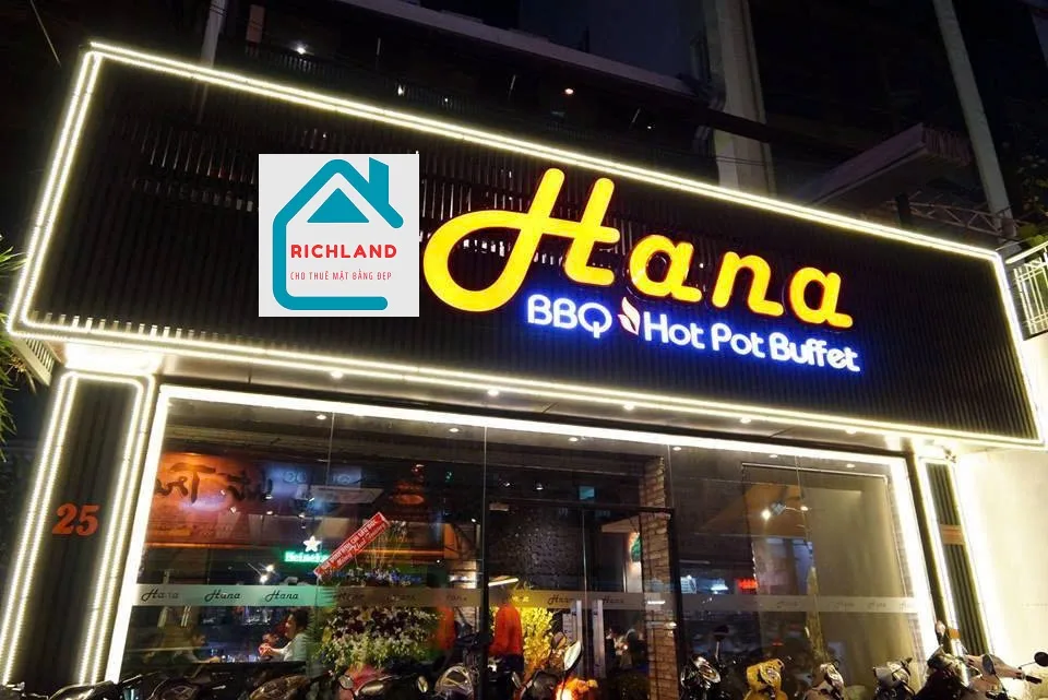 Cho thuê nhà 25-25A Phạm Viết Chánh, P. Nguyễn Cư Trinh, Quận 1. Giá 220 Triệu