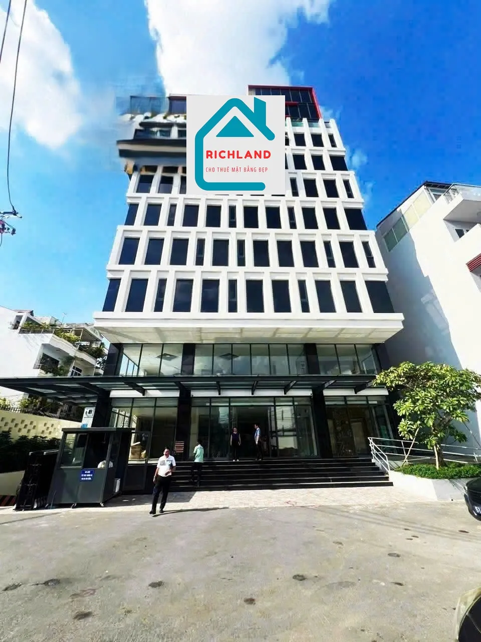 Cho thuê Tòa Nhà 370 Cách Mạng Tháng  8, Phường 10, Quận 3. Giá 680 Triệu