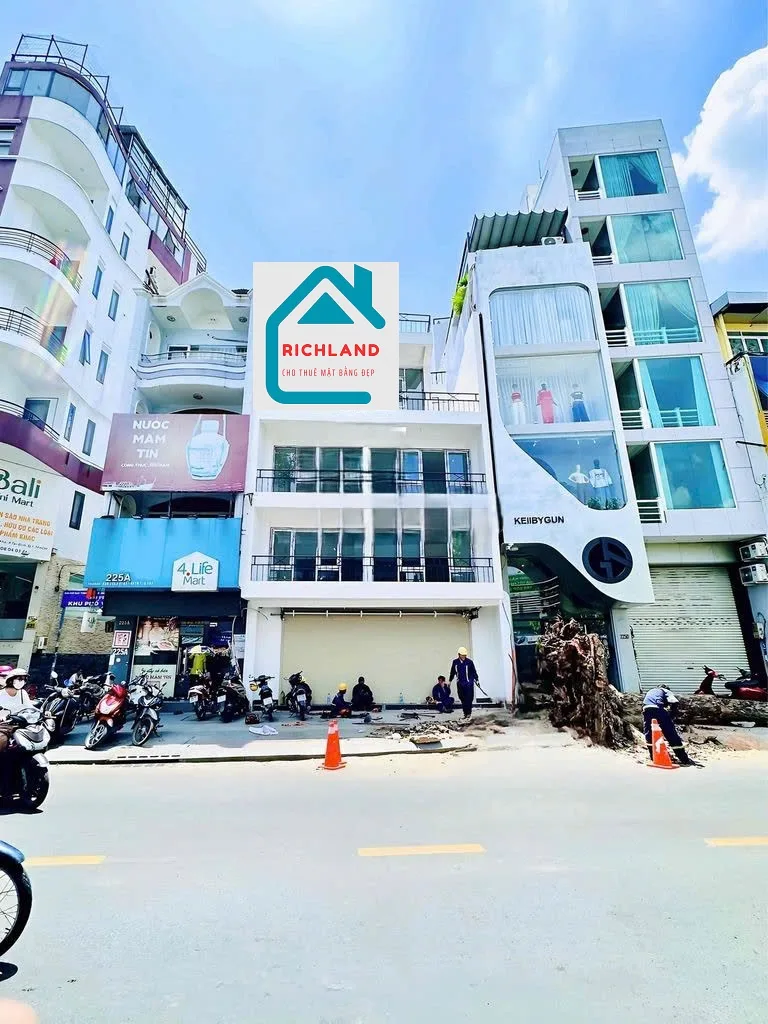 Cho Thuê Nhà: 225B-225C Trần Quang Khải, Phường Tân Định, Quận 1, TPHCM. Giá 8.000$