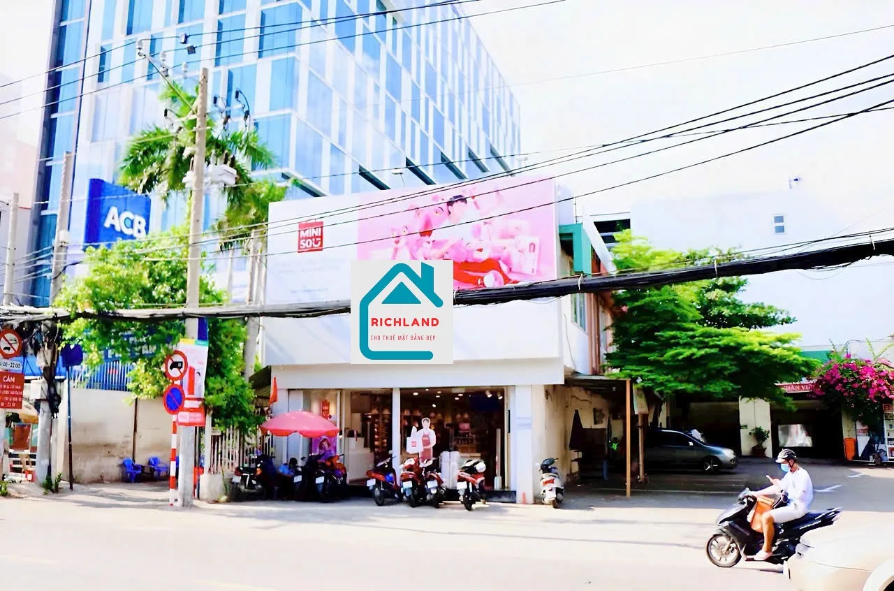 Cho Thuê Nhà GÓC 2MT: 442 Cách Mạng Tháng 8, Phường 11, Quận 3, TPHCM. Giá 130 Triệu