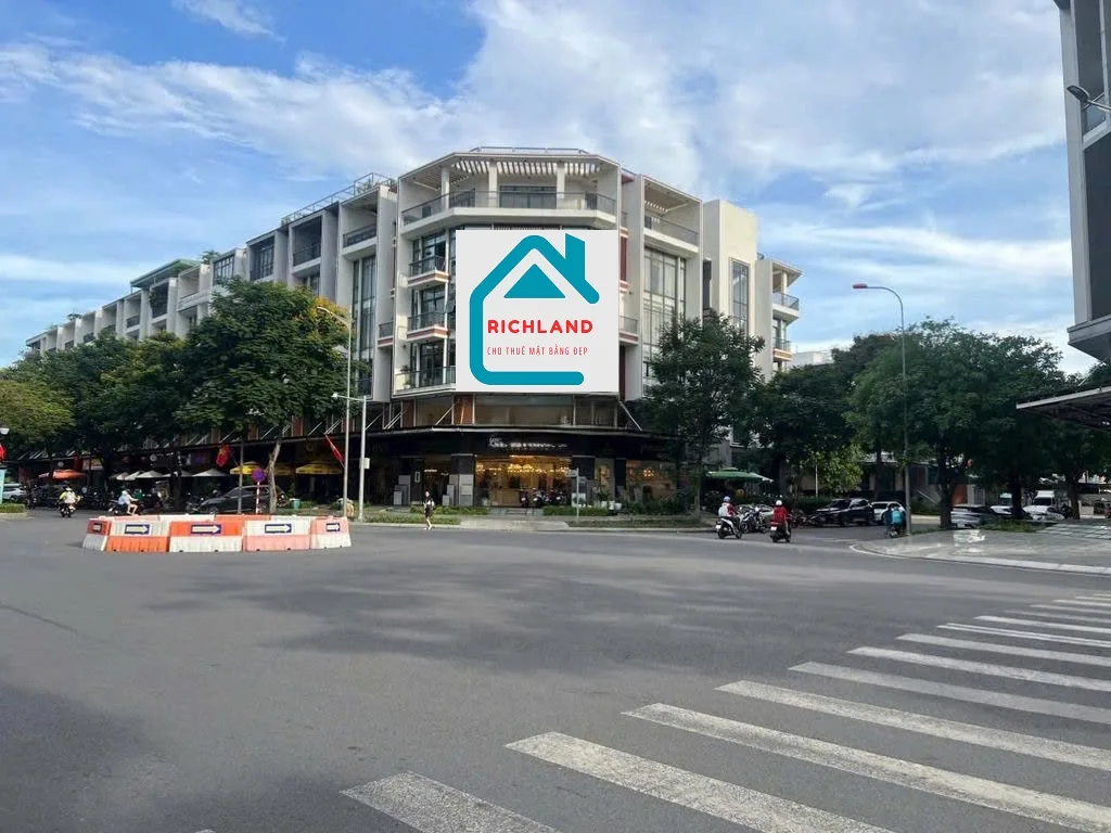 Cho thuê nhà Góc 2 Mặt Tiền 145-147 Nguyễn Thị Nhung P.Hiệp Bình Chánh Thủ Đức.Giá 135 Triệu