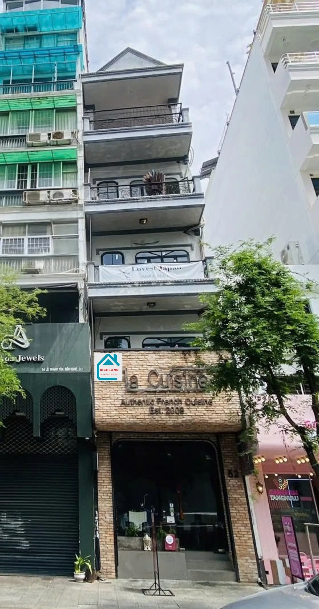 Cho thuê thuê Nhà Mặt Tiền 52 Lê Thánh Tôn, P.Bến Nghé, Q.1. Giá 8.500$