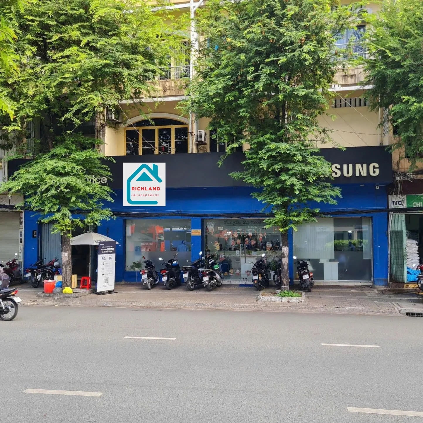 Cho thuê nhà: 308-310-312-314 Hùng Vương, P.12, Quận 5. Giá 150 Triệu