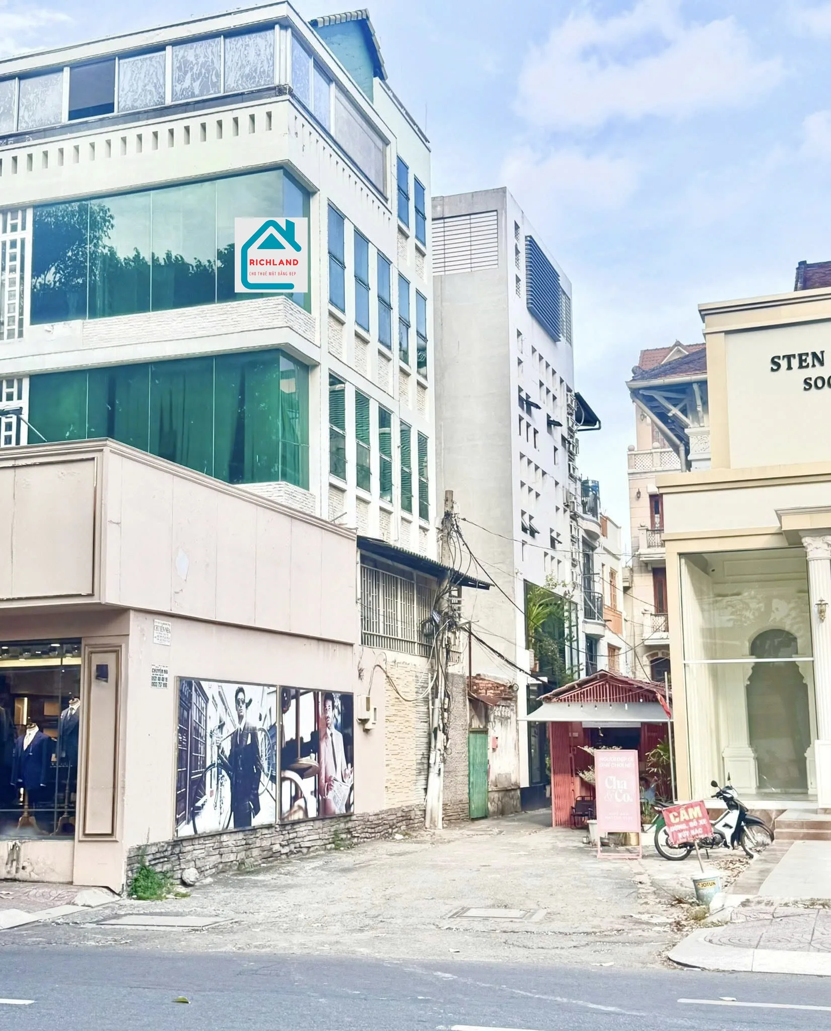 Cho Thuê Nhà GÓC 2MT: 233 Võ Thị Sáu, Phường Võ Thị Sáu, Quận 3, TPHCM.