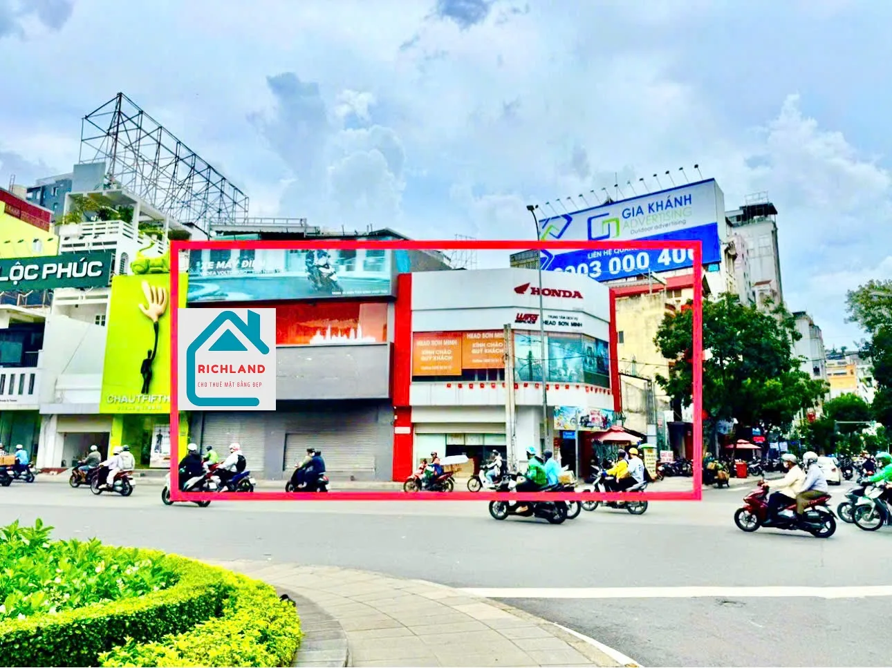 Cho thuê: 2MT 2 CÁCH MẠNG THÁNG 8 + LÝ TỰ TRỌNG, QUẬN 1 – Giá 600 Triệu