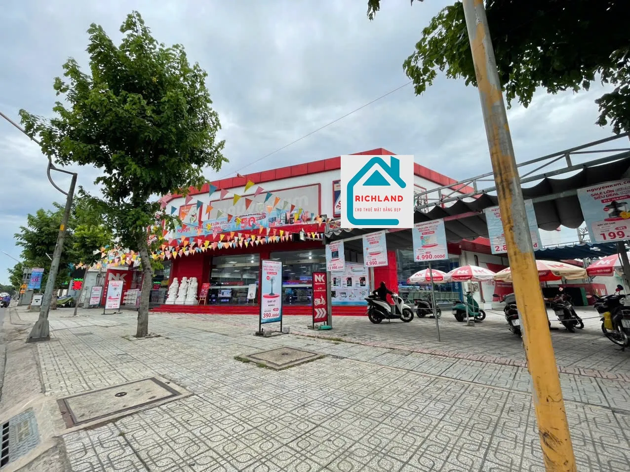CHO THUÊ MẶT BẰNG MẶT TIỀN SIÊU ĐẸP – 855 QUANG TRUNG, PHƯỜNG 8, GÒ VẤP. Giá 550 Triệu