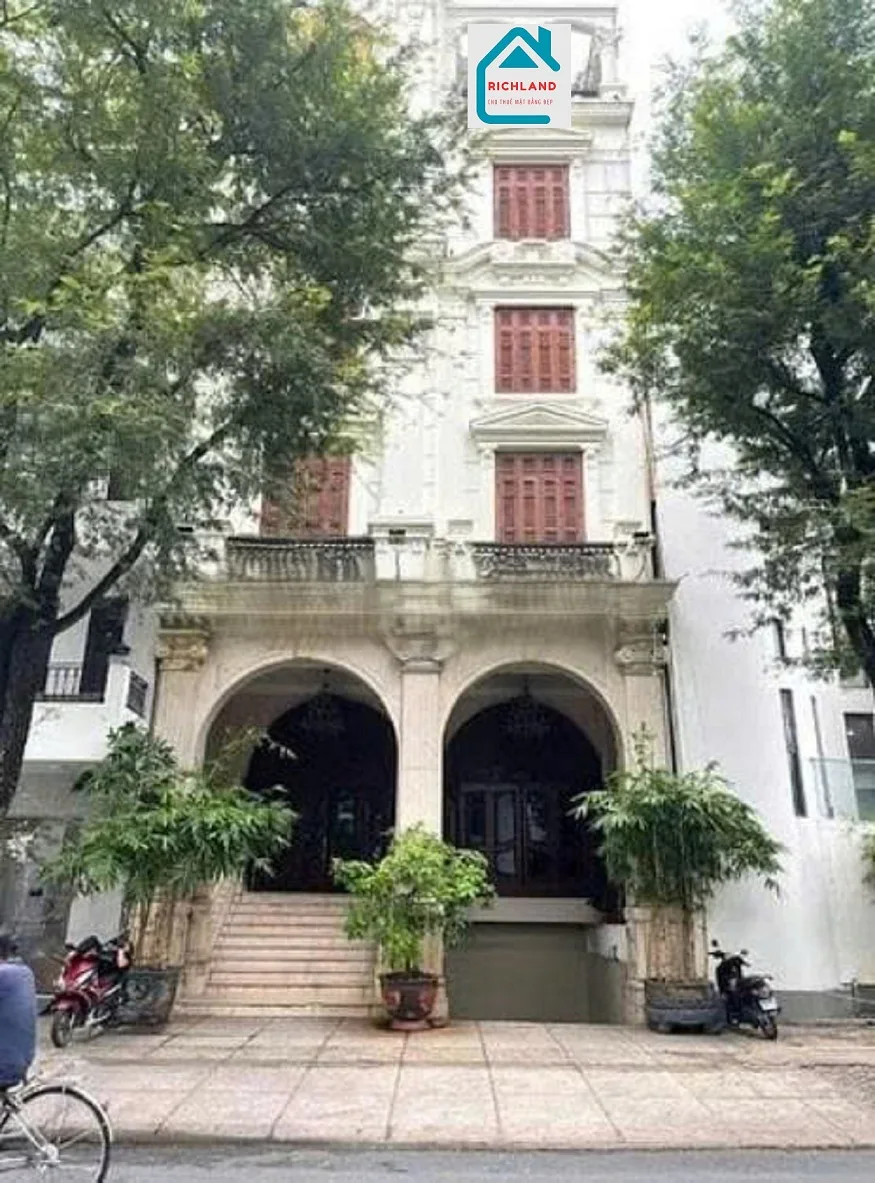  CHO THUÊ TÒA NHÀ VĂN PHÒNG 211A Nguyễn Văn Thủ, Phường Đa Kao, Quận 1, TP.HCM_ Giá 300 triệu