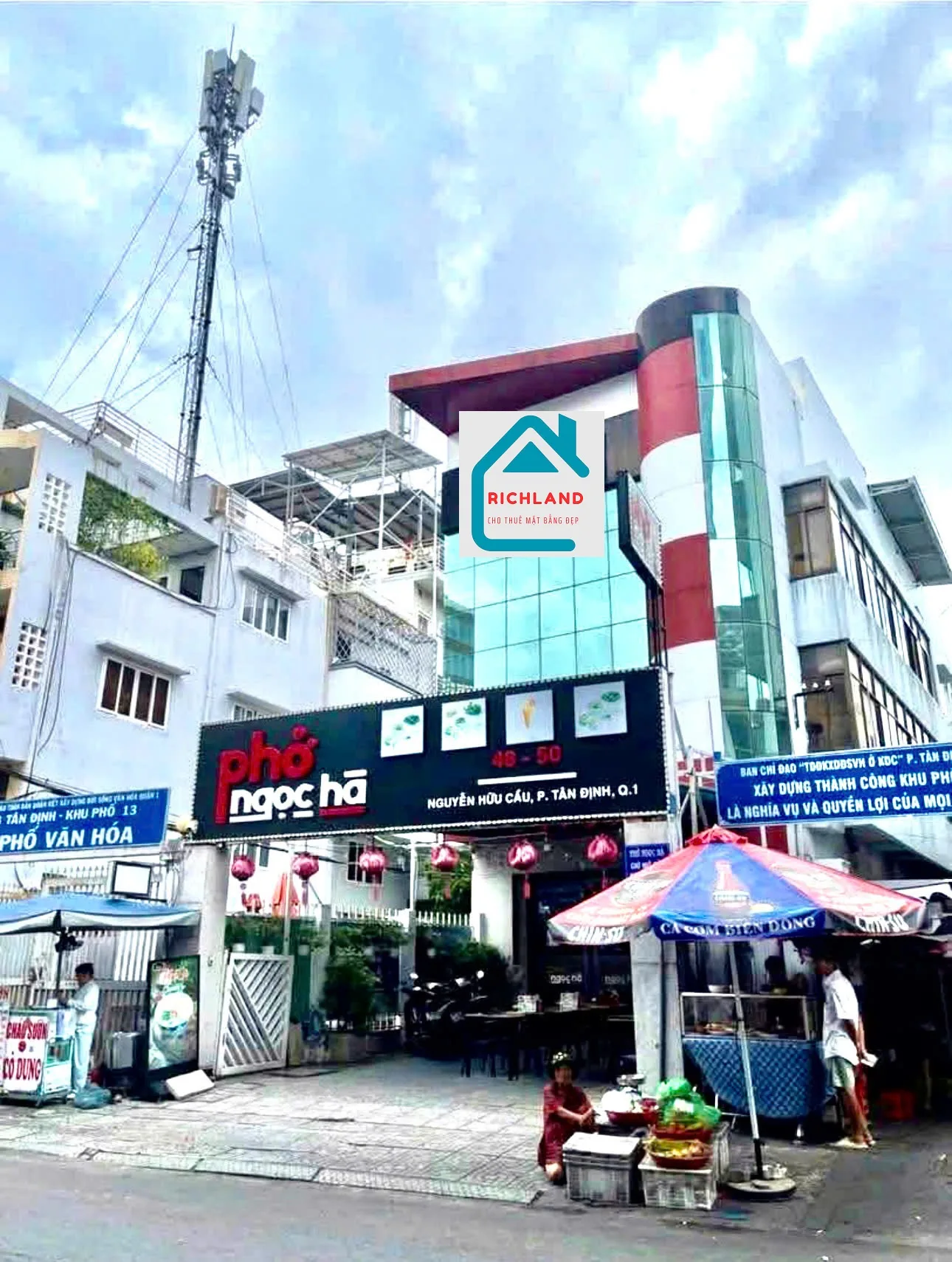 Cho Thuê Nhà GÓC 2MT: 48-50 Nguyễn Hữu Cầu, Phường Tân Định, Quận 1, TPHCM. Giá 150 triệu