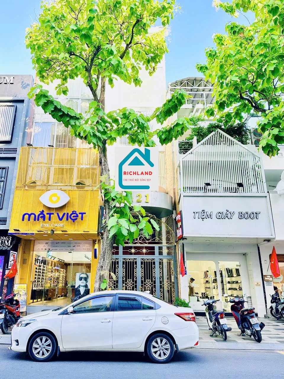 Cho Thuê Nhà Mặt Tiền: 121 Nguyễn Trãi, Phường Bến Thành, Quận 1, TPHCM. Giá 120 Triệu