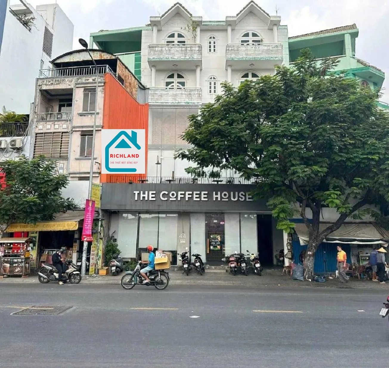 Cho thuê nhà Mặt tiền 44 Hoà Bình P.5, Quận 11. Giá 100 Triệu