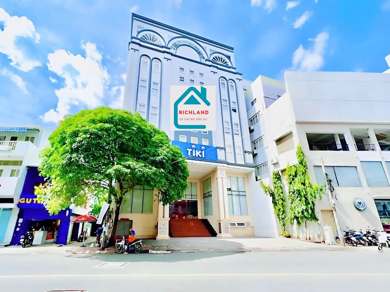 Cho Thuê Toà Nhà GÓC 2MT: 52 Út Tịch, Phường 04, Quận Tân Bình, TPHCM. Giá 600 Triệu