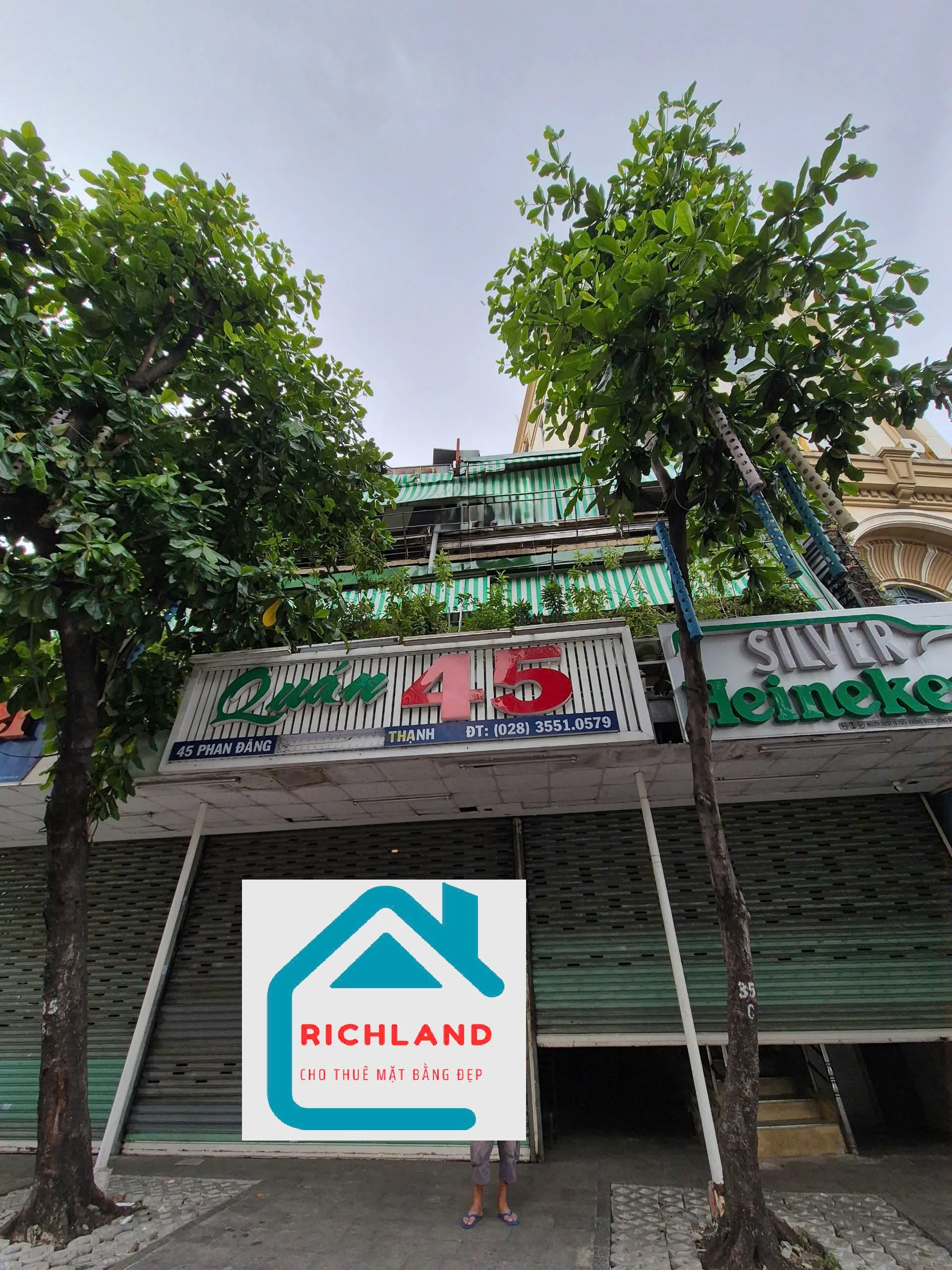 Cho thuê nhà Góc 2MT: 45 Phan Đăng Lưu, Phường 3, Quận Bình Thạnh. Giá 299 Triệu