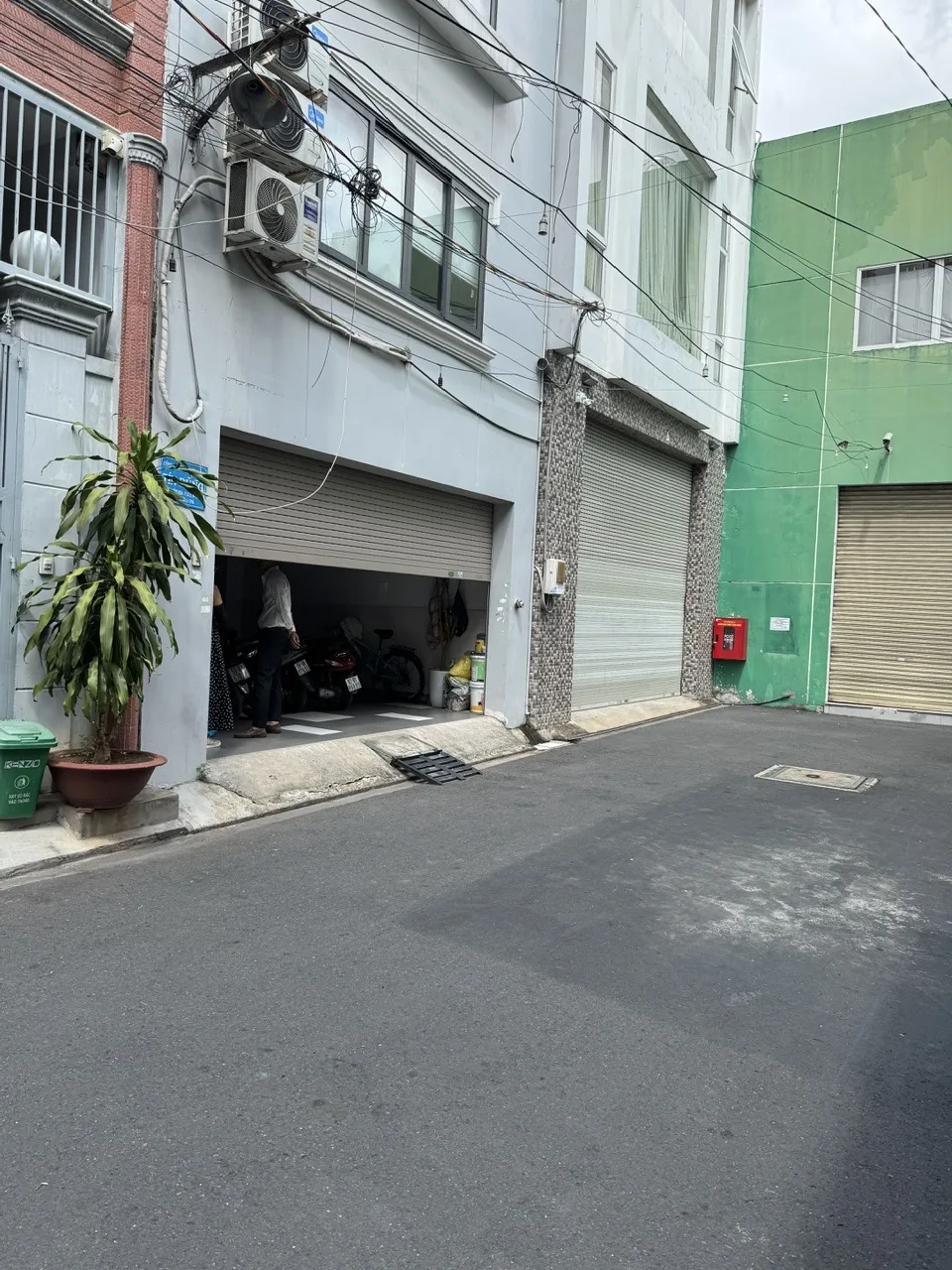 Cho thuê nhà 2 MT trước-sau: 358 Cộng Hoà, phường Tân Bình ( phường 13 cũ) tphcm . Giá 110 Triệu