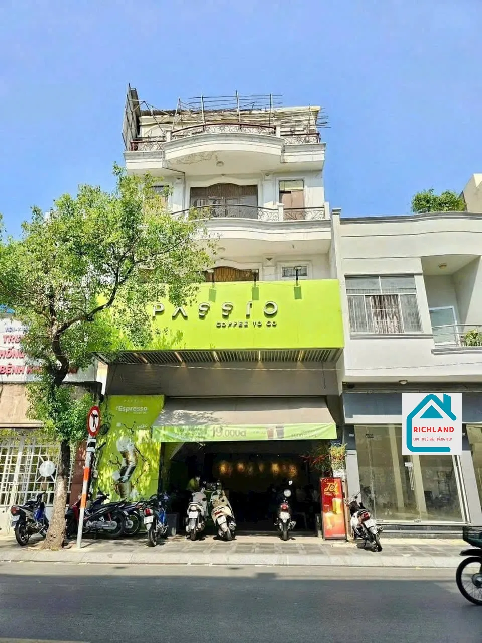 Cho Thuê Nhà Mặt Tiền: 102A Huỳnh Văn Bánh, Phường 15, Quận Phú Nhuận. Giá 75 Triệu