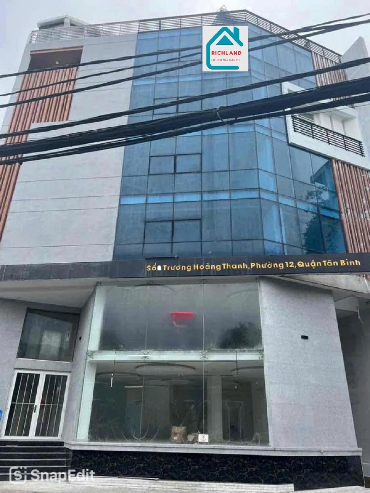 Cho thuê toà nhà mặt tiền 1 Trương Hoàng Thanh, Phường 12- Quận Tân Bình_Giá 190 Triệu