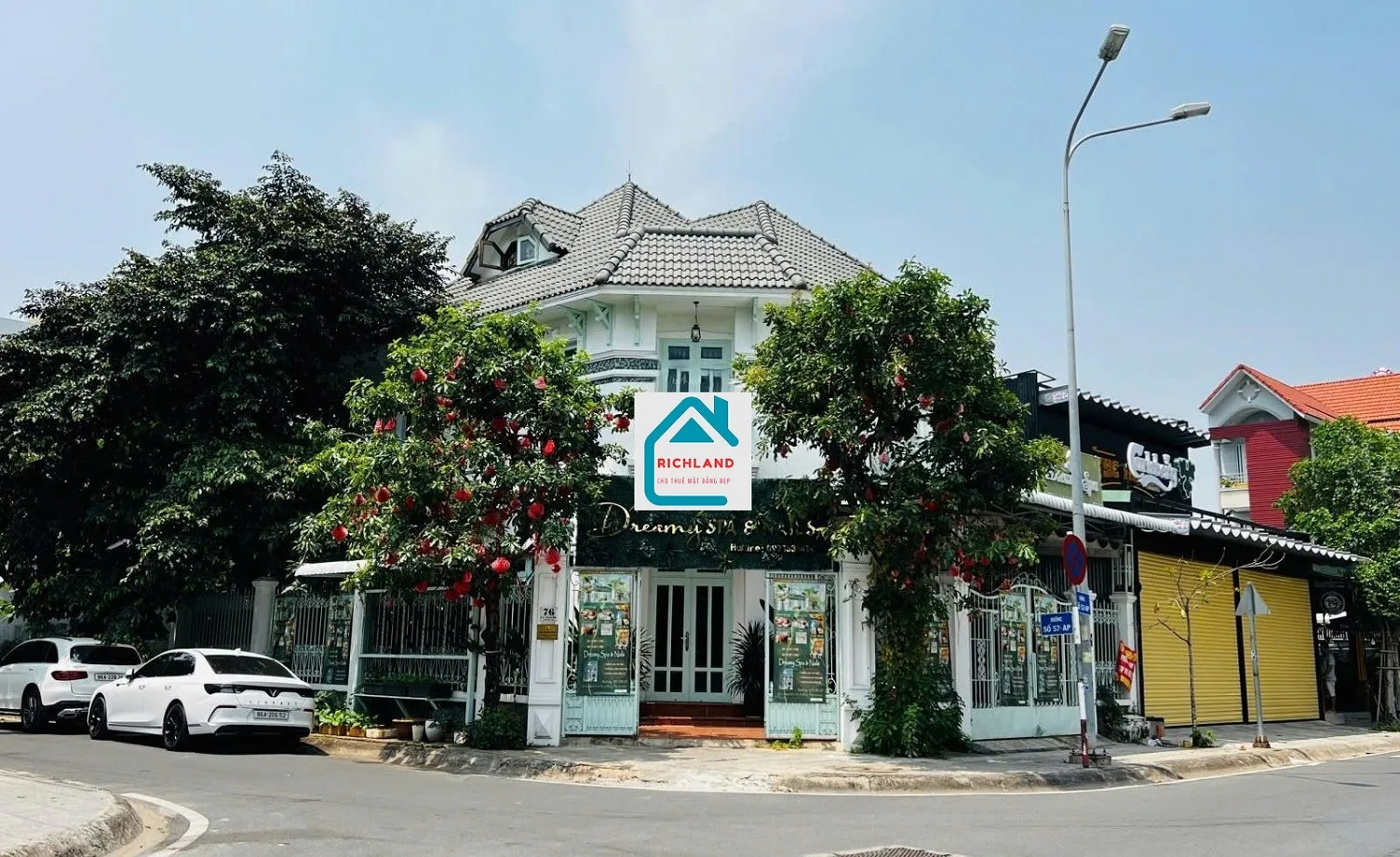 Cho Thuê Biệt Thự Góc 2 Mặt Tiền 76 Đường số 52, KDC Văn Minh – Mai Chí Thọ, P. An Phú, Q.2. Giá 90 