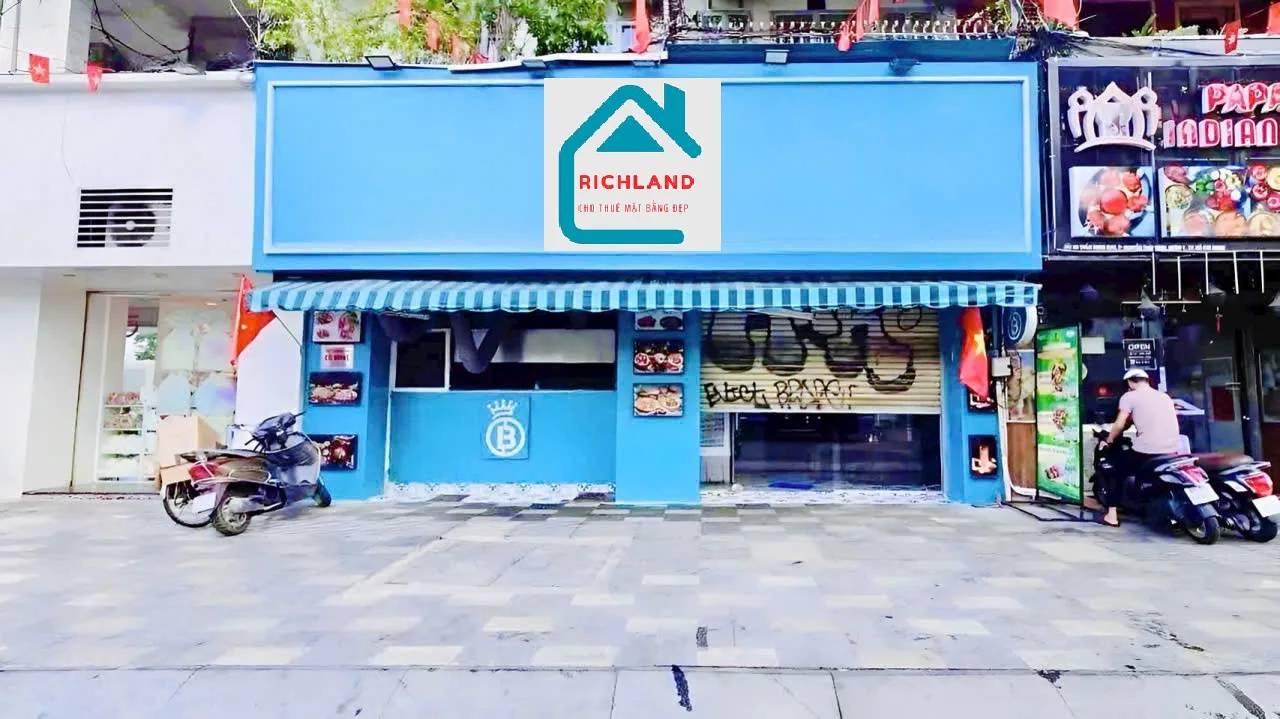 Cho Thuê Nhà Mặt Tiền: 31-33 Trần Hưng Đạo, Phường Nguyễn Thái Bình, Quận 1, TPHCM- Giá cho thuê: 5.