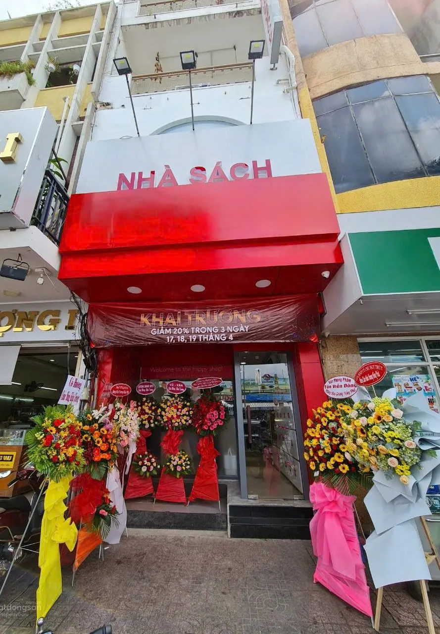 Chính chủ cho thuê nhà mặt tiền 270 Lê Văn Sỹ, Phường 14, Quận 3. Giá 70 triệu