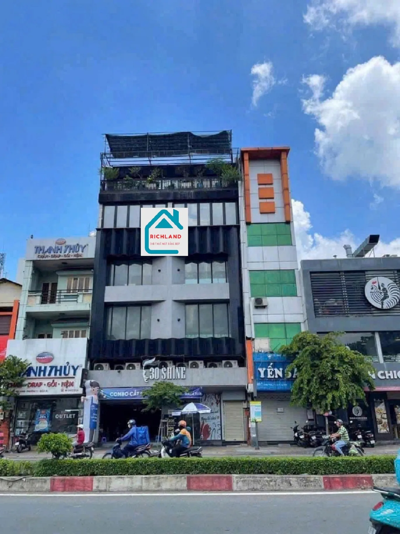 Cho thuê nhà 403-405 LÊ ĐẠI HÀNH, PHƯỜNG 11, QUẬN 11. Giá 160 Triệu