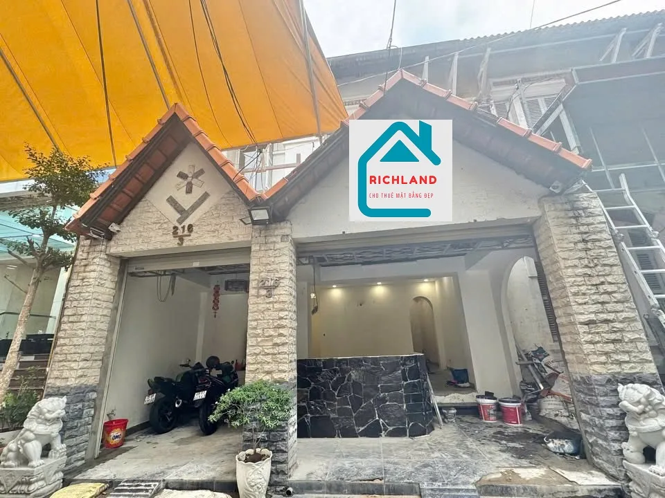 Cho thuê nhà 216/3 Điện Biên Phủ, P.Võ Thị Sáu, Q.3. Giá 125 triệu