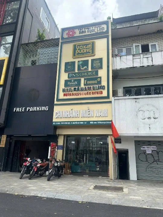 Cho thuê nhà mặt tiền  170 bis Trần Hưng Đạo Quận 1. Giá 80 triệu