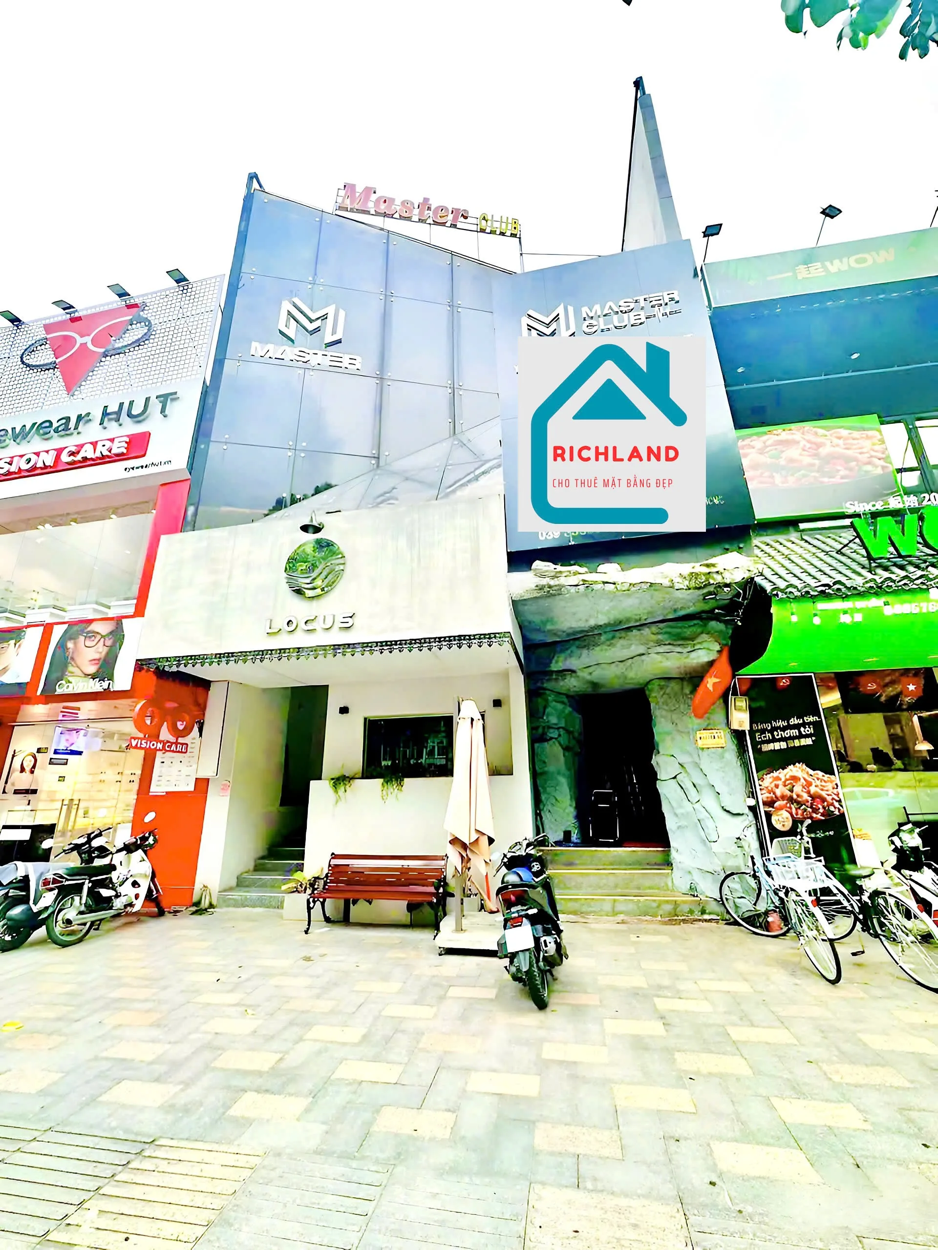 CHO THUÊ NHÀ MẶT TIỀN: 134 NGUYỄN THÁI HỌC, QUẬN 1. GIÁ 300 TRIỆU