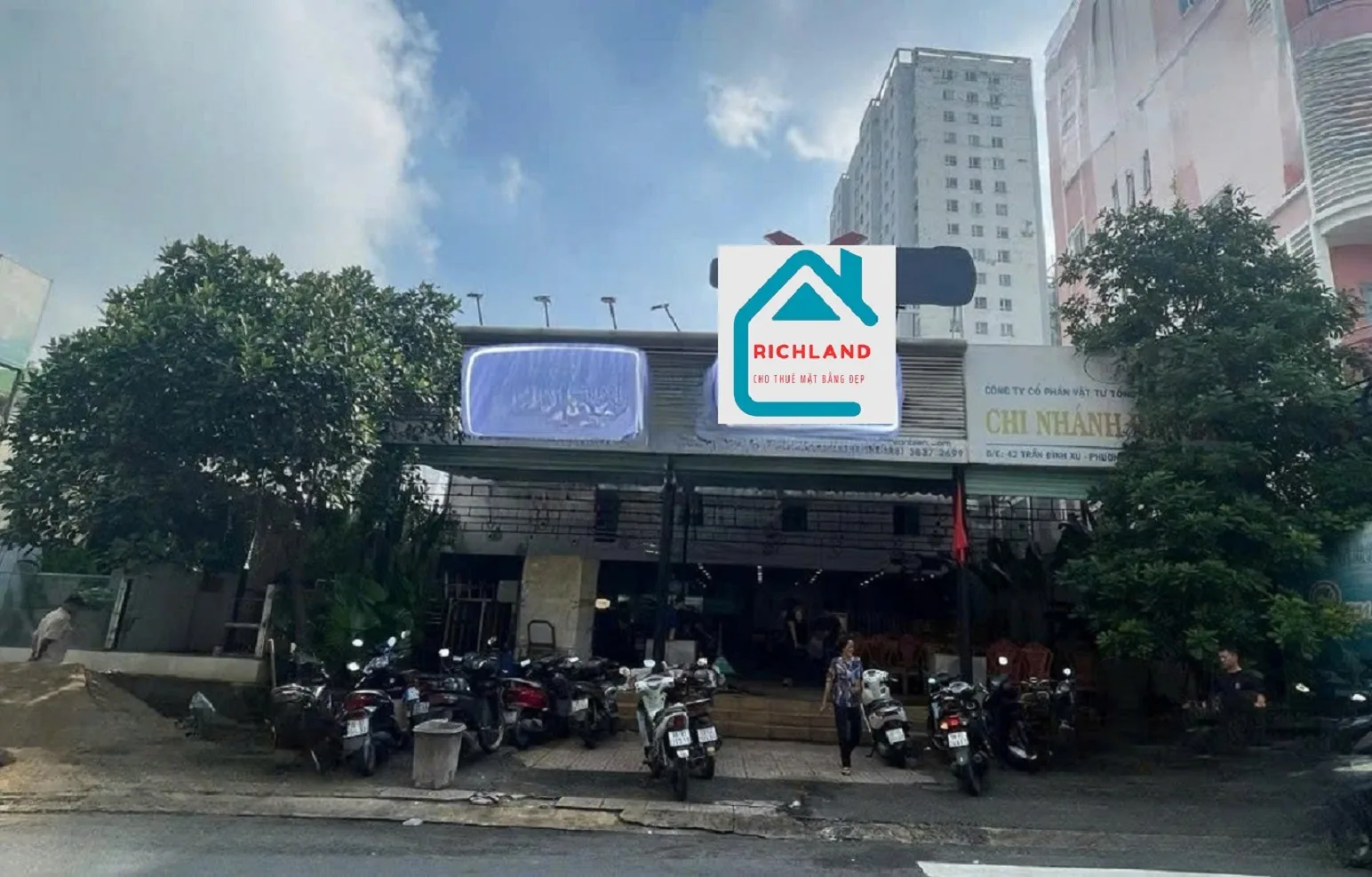Cho thuê nhà mặt tiền 42 Trần Đình Xu, P.Cô Giang, Quận 1. Giá 290 triệu