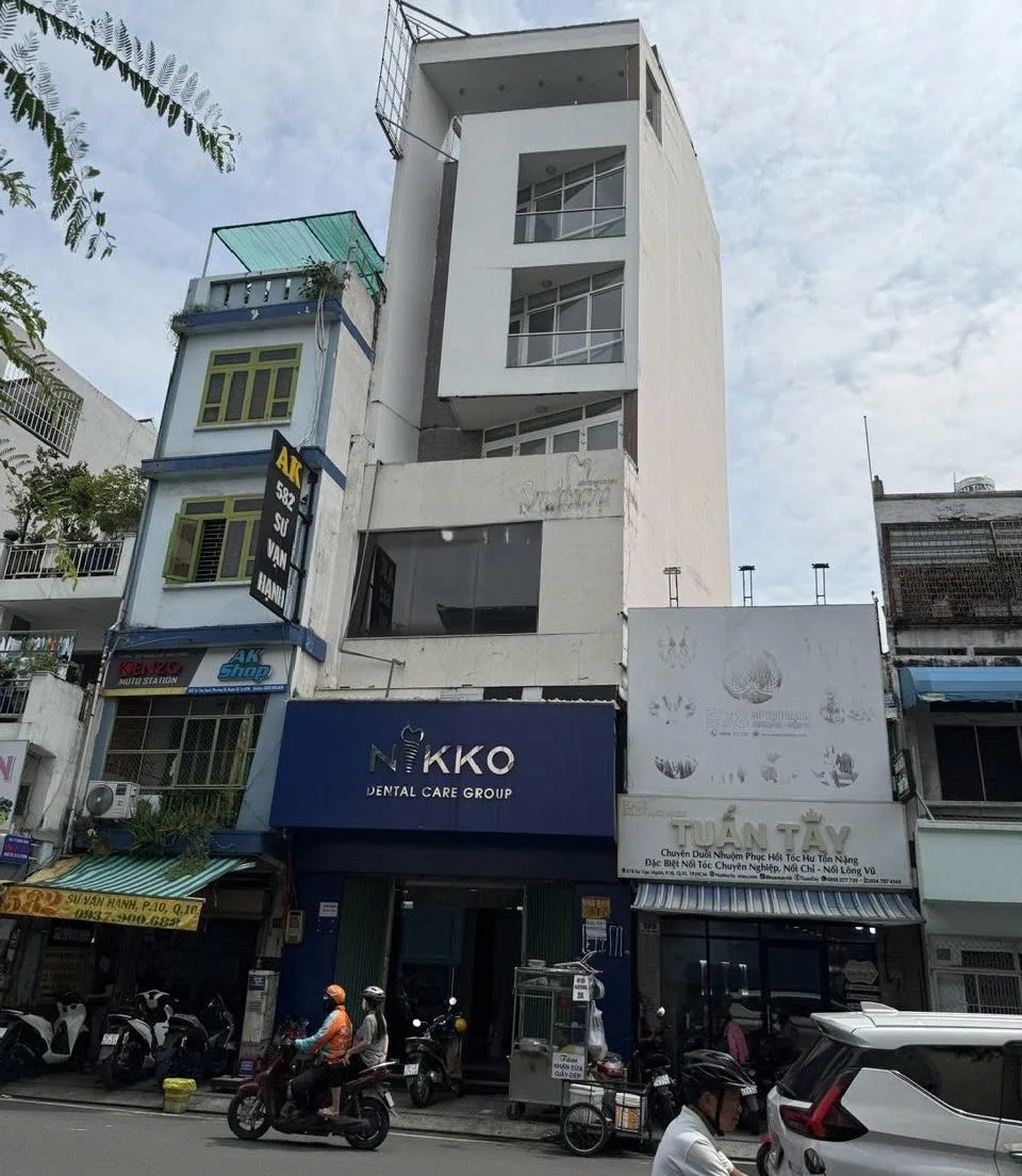 Cho thuê nhà mặt tiền: 580 Sư Vạn Hạnh, P.10, Quận 10. Giá 50 triệu