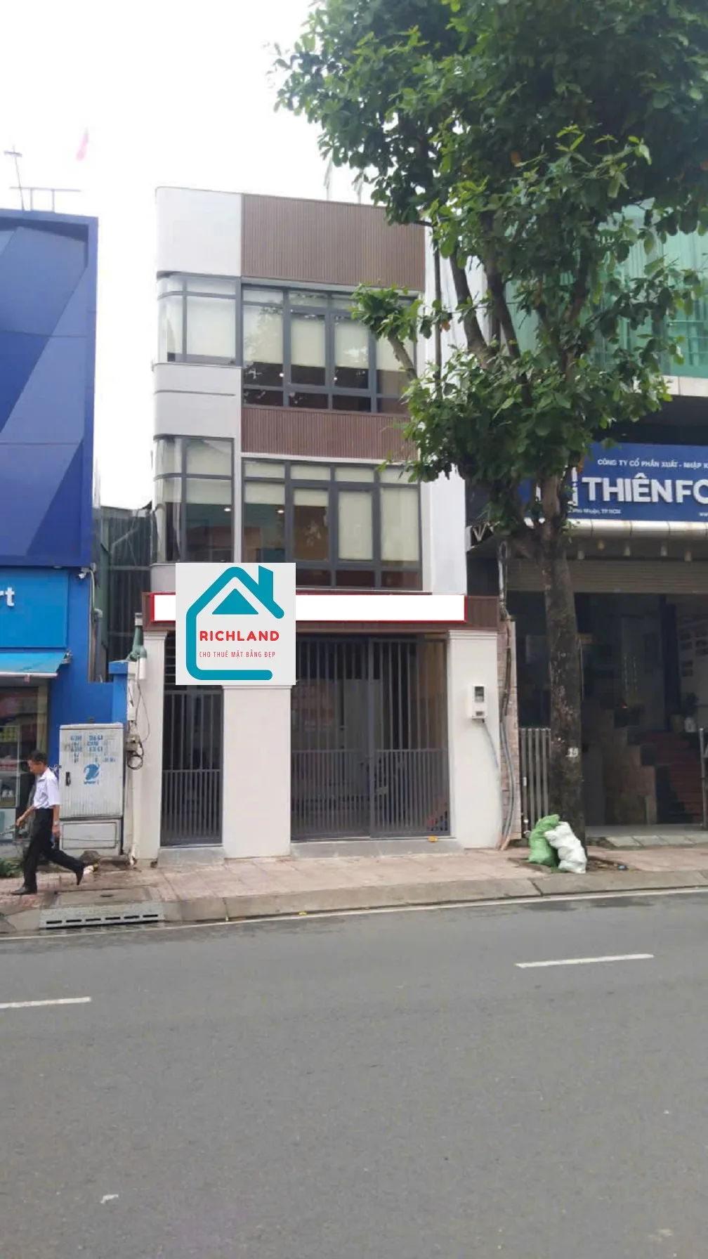 Cho thuê nhà mặt tiền: 23 Đào Duy Anh Q.Phú Nhuận. Giá 50 triệu