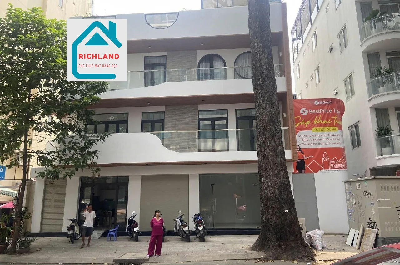 Cho thuê nhà góc 2 Mặt Tiền: 21C Bùi Thị Xuân, phường bến thành, Quận 1. Giá 150 triệu