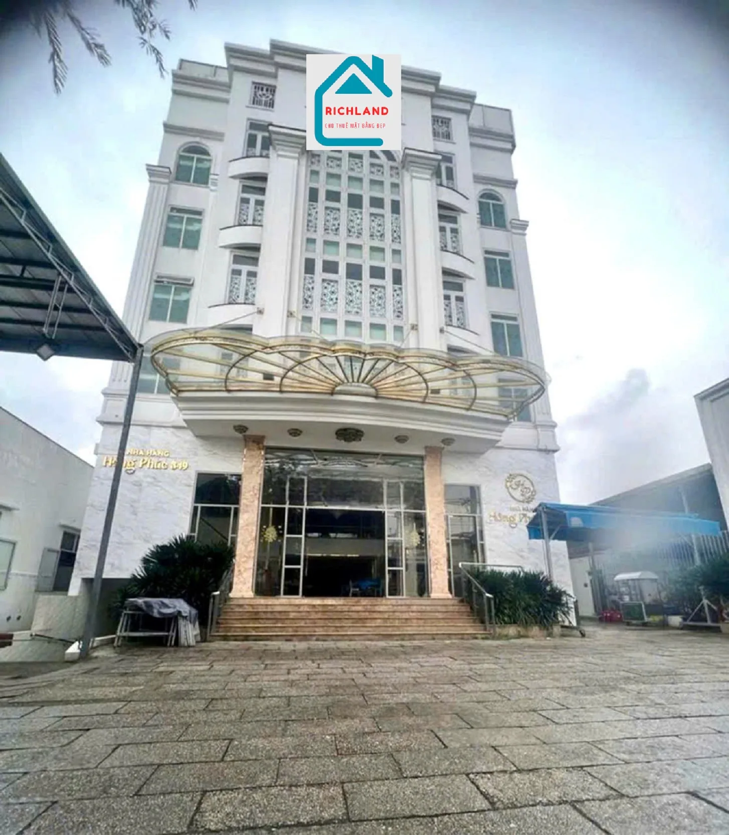 CHO THUÊ NHÀ MẶT TIỀN  : 1381 NGUYỄN ẢNH THỦ, QUẬN 12. GIÁ THUÊ : 265 TRIỆU/THÁNG