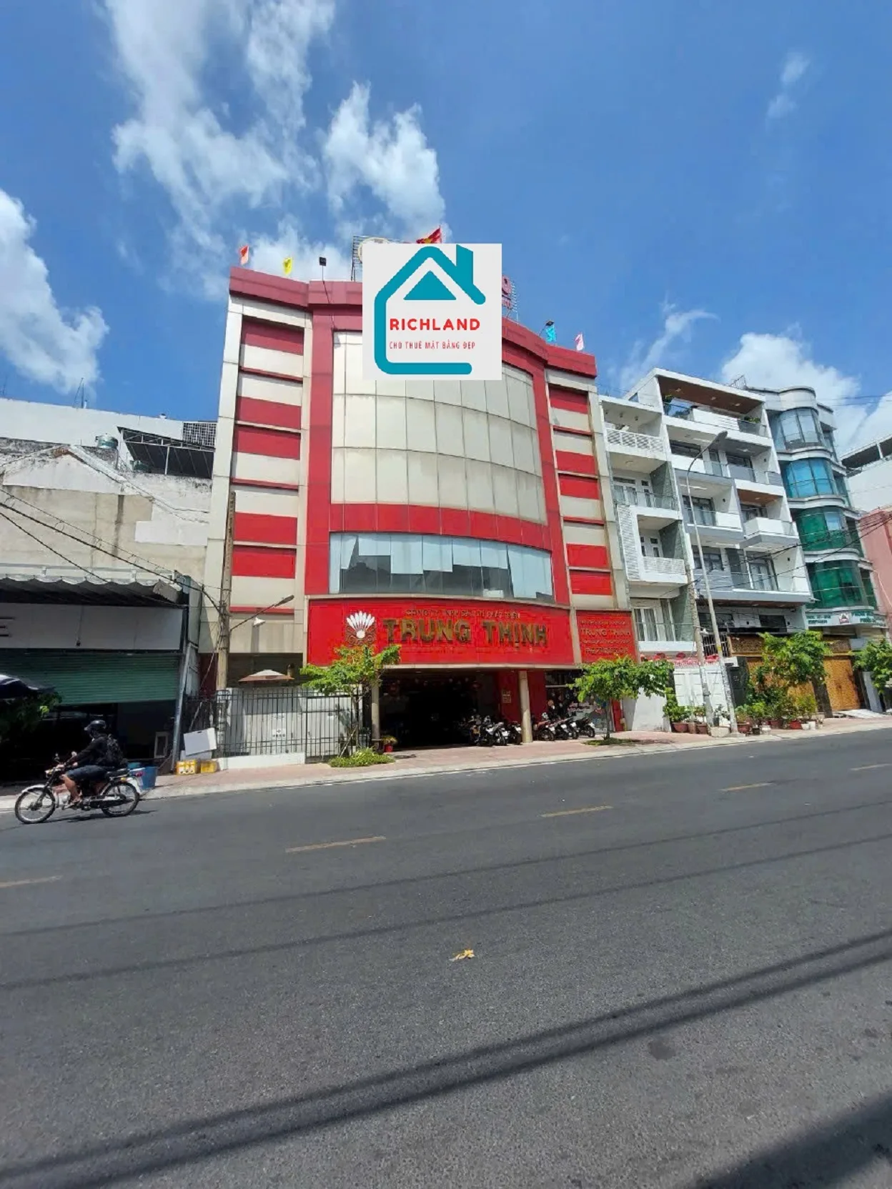 Cho thuê nhà 52-54-56-58 Đường số 26, Phường 11 Quận 10. Giá 200 Triệu