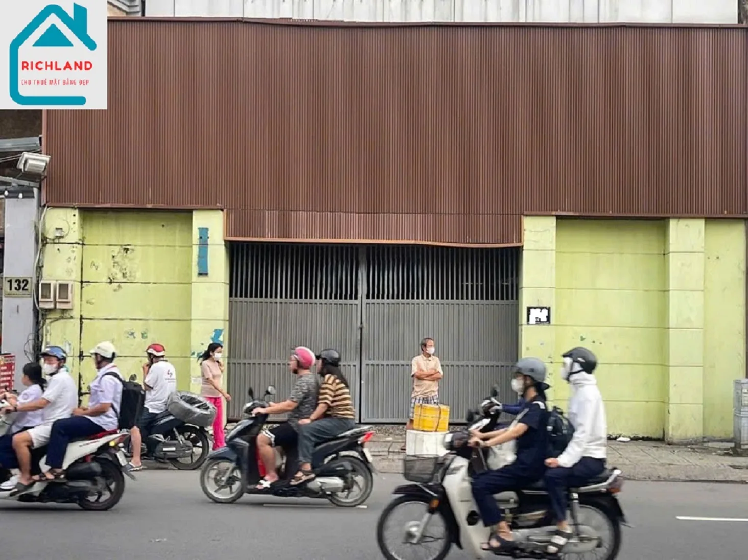 Cho thuê nhà mặt tiền 130 Nguyễn Thái Sơn, P.3, Q.Gò Vấp. Giá 130 triệu