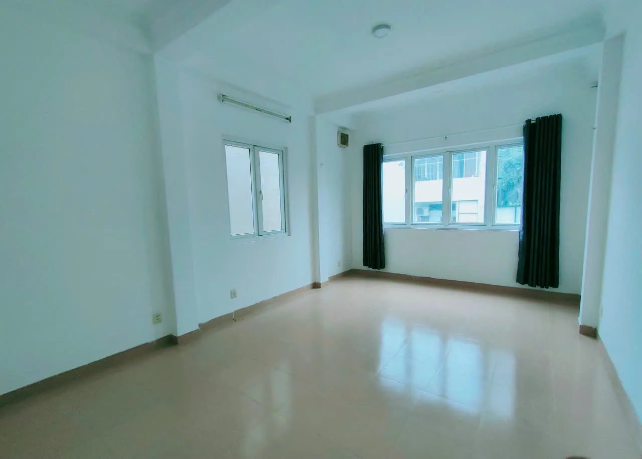 Cho thuê nhà mặt tiền 379 Nguyễn Trọng Tuyển, P.2, Q.Tân Bình. Giá 45 triệu