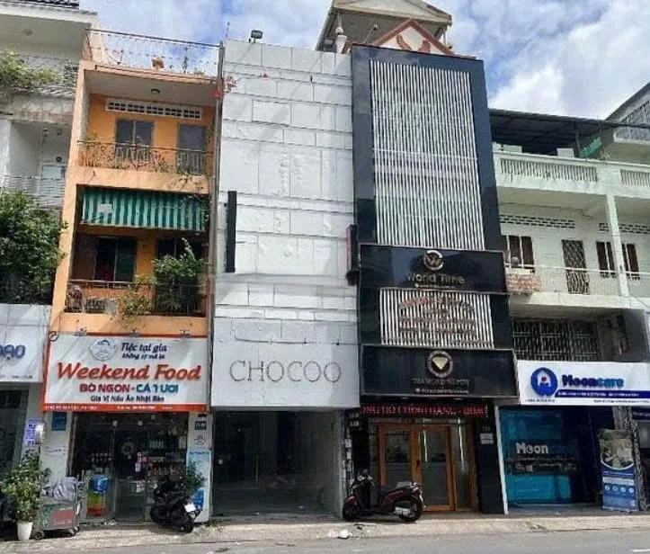 Cho thuê Nhà Mặt Tiền : 214Bis Võ Văn Tần, Phường 5, Quận 3. Giá thuê : 40 triệu/tháng