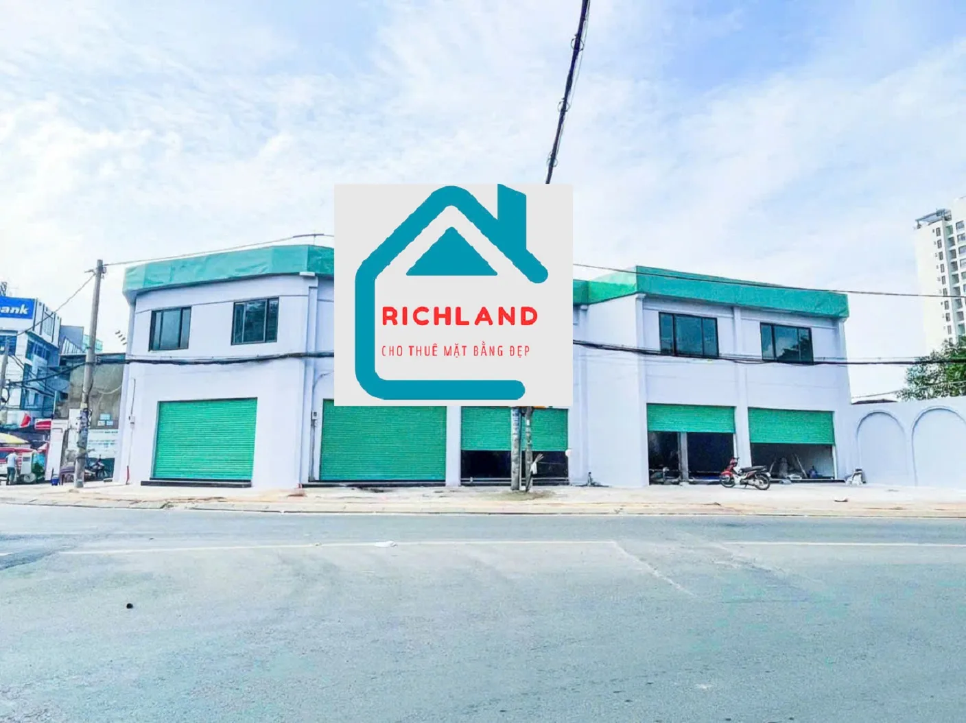 Cho Thuê Nhà GÓC 2MT: Hà Huy Giáp, Phường Thạnh Lộc, Quận 12, TPHCM. Giá 220 triệu