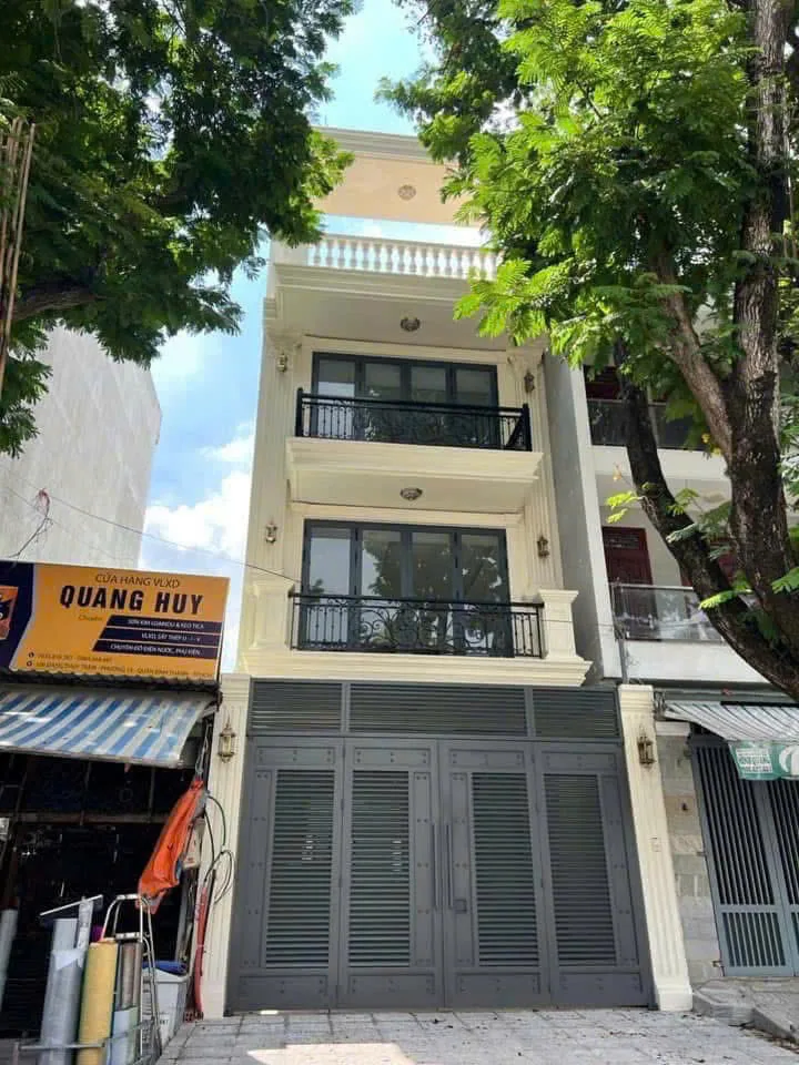 Cho thuê Nhà mặt tiền : 104 Đặng Thùy Trâm, Phường 13, Quận Bình Thạnh. Giá  thuê : 50 triệu/tháng