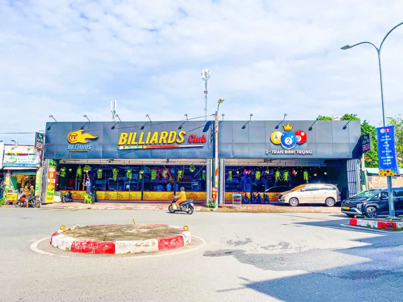 Cho Thuê Nhà Mặt Tiền : 2-4-6 Trần Bình Trọng, Phường 5, Bình Thạnh, TPHCM. Giá  thuê : 167 triệu/th