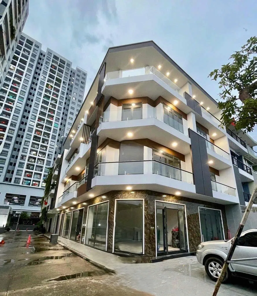 Cho thuê Nhà  Góc 2 mặt tiền : 3-5 Đường Số 2, Phường Tam Bình, Thủ Đức. Giá thuê : 60 triệu/tháng