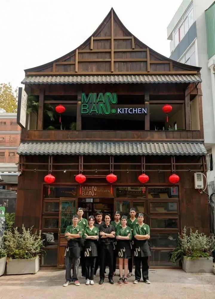 Cho thuê Nhà mặt tiền : 77i Bùi Thị Xuân, Quận 1. Giá thuê : 55 triệu/tháng