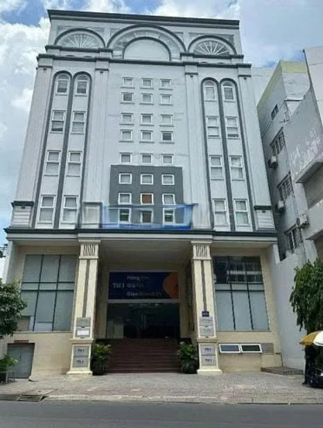 TOÀ NHÀ 2 HẦM, 8 LẦU, 2 THANG MÁY – 52 ÚT TỊCH, QUẬN TÂN BÌNH. GIÁ THUÊ : 600 TRIỆU/THÁNG (CHƯA VAT)