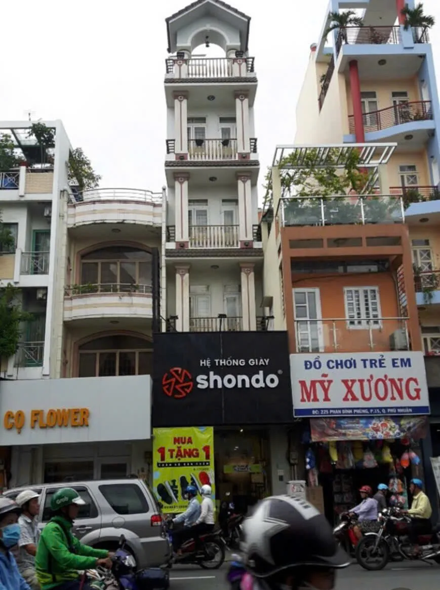Cho thuê Nhà : 223 Phan Đình Phùng, Quận Phú Nhuận. Giá thuê : 45 triệu/tháng