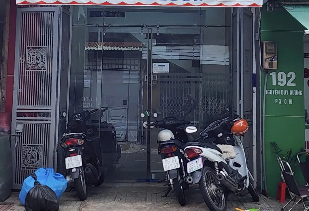 Cho thuê Nhà mặt tiền : 192 Nguyễn Duy Dương, Phường 3, Quận 10. Giá thuê : 25 triệu/tháng